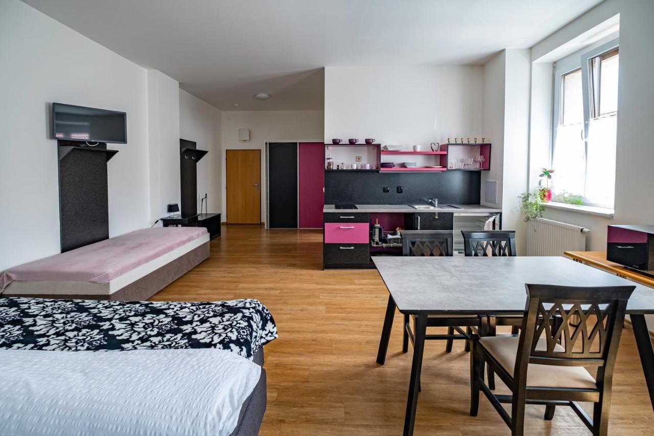 Apartmány Gulliver Mikulov Esterno foto