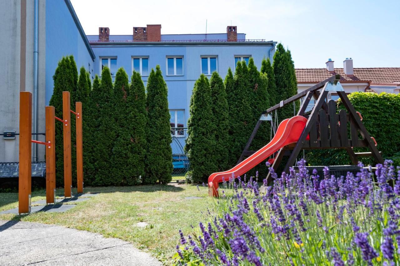 Apartmány Gulliver Mikulov Esterno foto