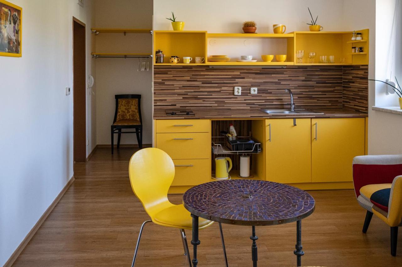 Apartmány Gulliver Mikulov Esterno foto